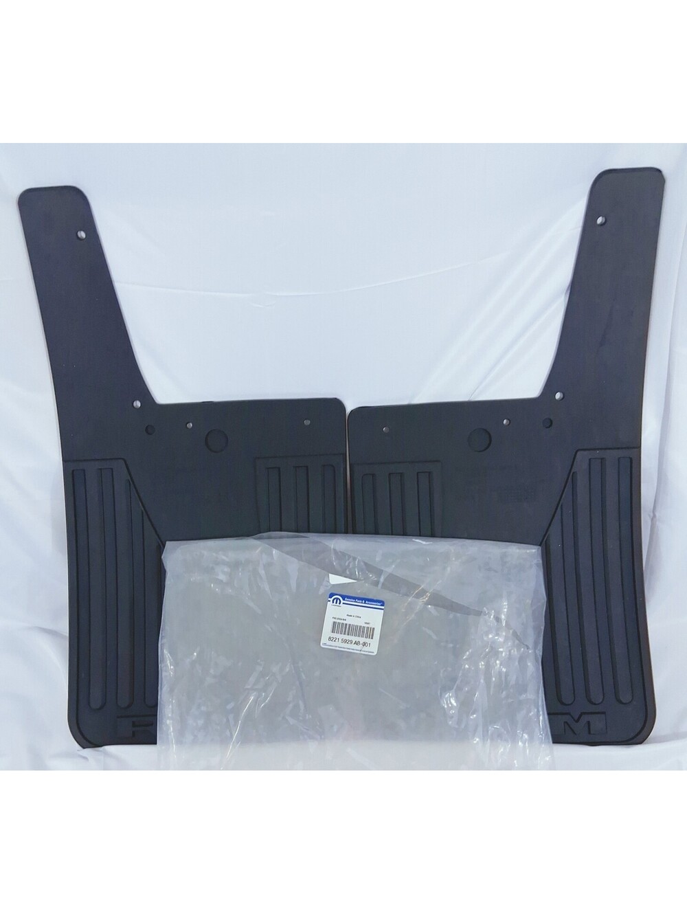 MOPAR Rear Splash Guards RAM - Mopar 82215929AB 8221 5929 AB-001 Open Box NEW